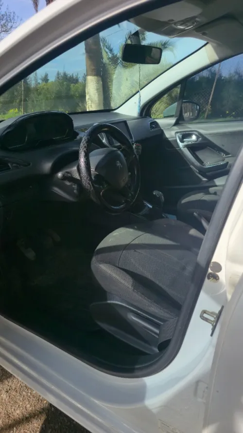 Peugeot 208 2014 Active