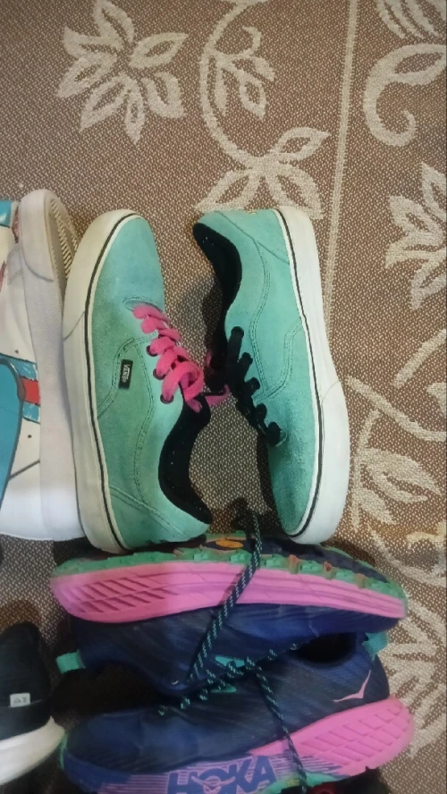 Basket-ball shoes