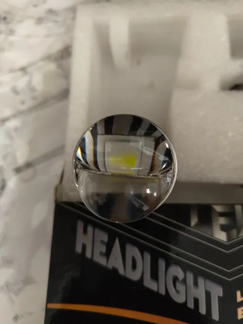 Luxury dualvision brand chips