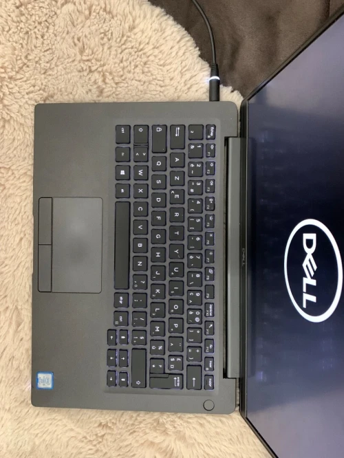 Sold laptop Dell latitude 7400 i5 8eme