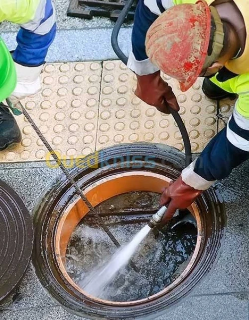 Camion Débouchour canalisation curage vidange 