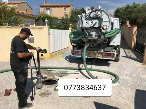 Camion Débouchage canalisation curage vidange fosse septique.