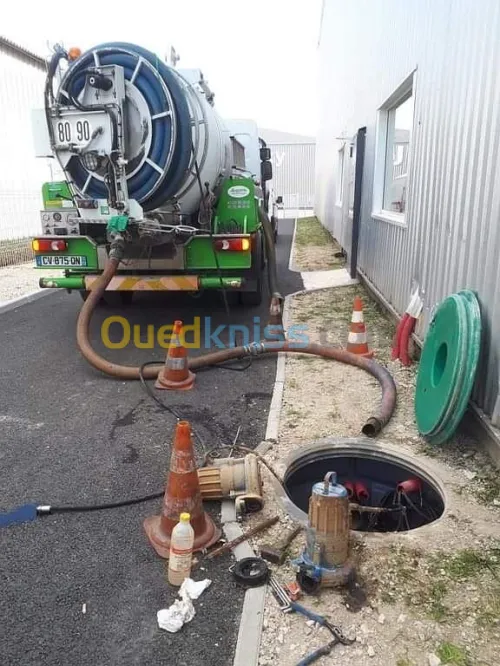 Camion vidange Débouchage canalisation curage 
