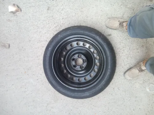 Roue de secours galette