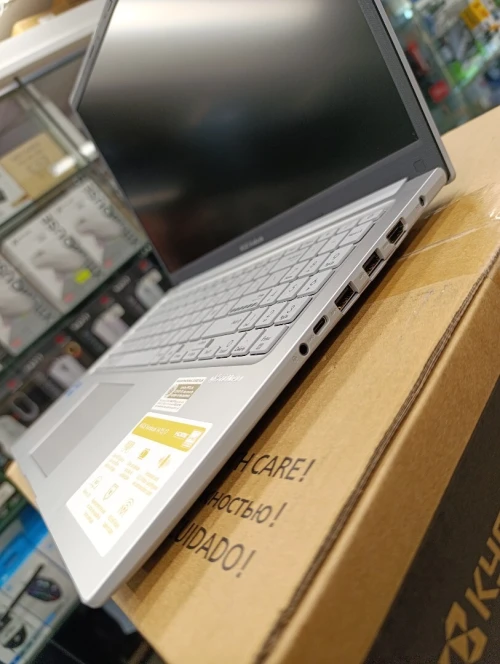 PC PORTABLE ASUS VIVOBOOK X1504V / I5-1334U 3.50 GHz/ 8GB / 512GB SSD / ECRAN OLED 15.6" FULL HD / WINDOWS 11 HOME ORIGINAL X1504V