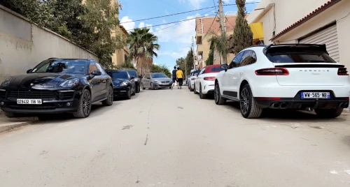 LOCATION DE VOITURE LUXE