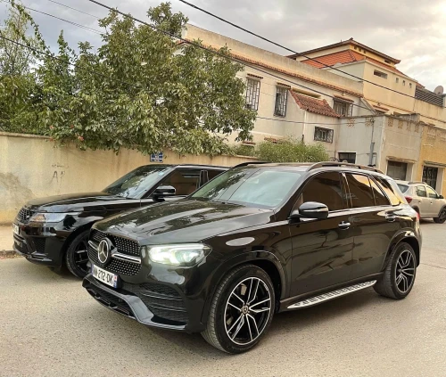 LOCATION DE VOITURE LUXE