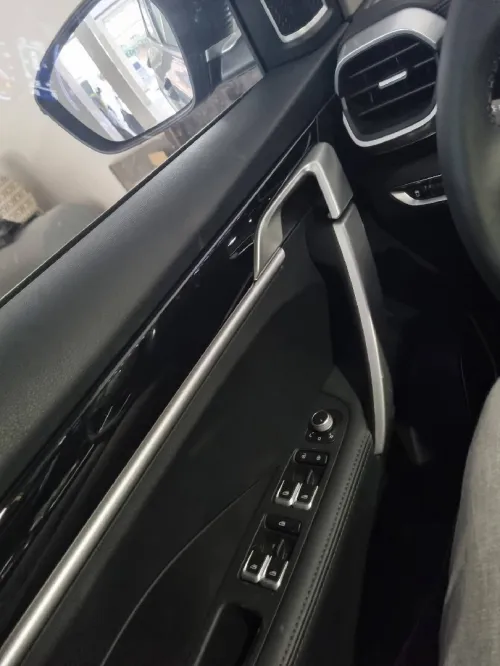 Geely Coolray 2025 