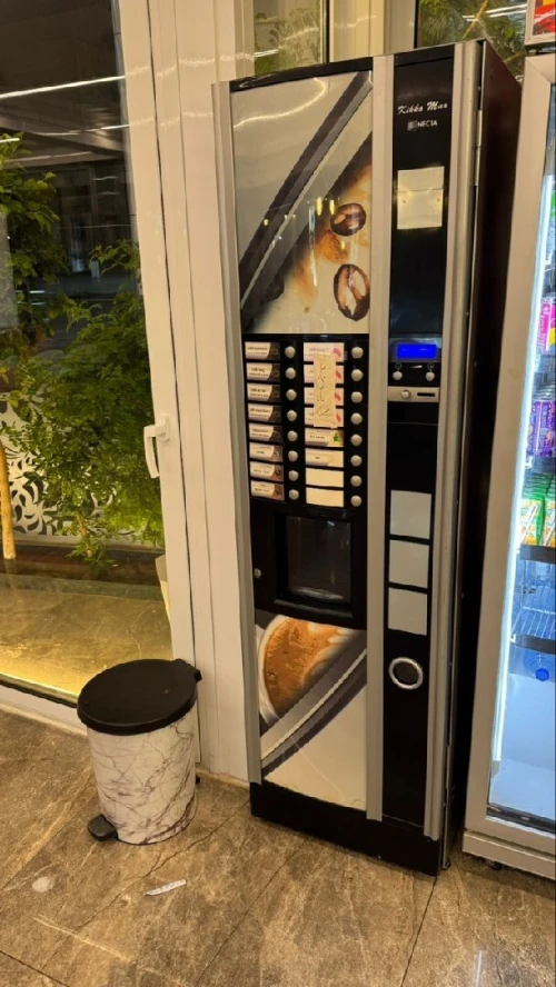   Distributeur Machine a Cafe necta 