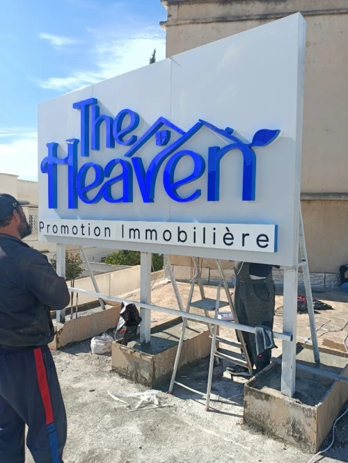 Panneau publicitaire et enseigne lumineuse+stond