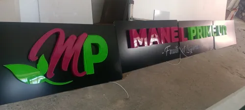 Panneau publicitaire et enseigne lumineuse+stond