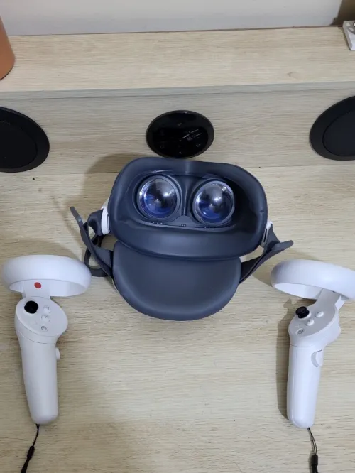 Casque Neo 3 Lunettes VR tout-en-un Jeu de réalité virtuelle qualité d'image 4K UHD Sans fil 256GB