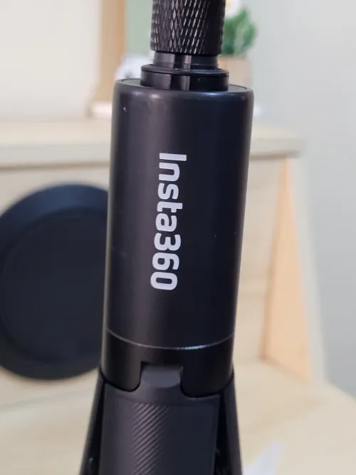 Insta360 One RS 1-inch 360 Edition - Caméra 360 VIDEO UHD 6K avec Deux capteurs 1 Pouce, co-conçue avec Leica, Photo 21MP, stabilisation FlowState, Faible luminosité de qualité, résistante à l'eau
