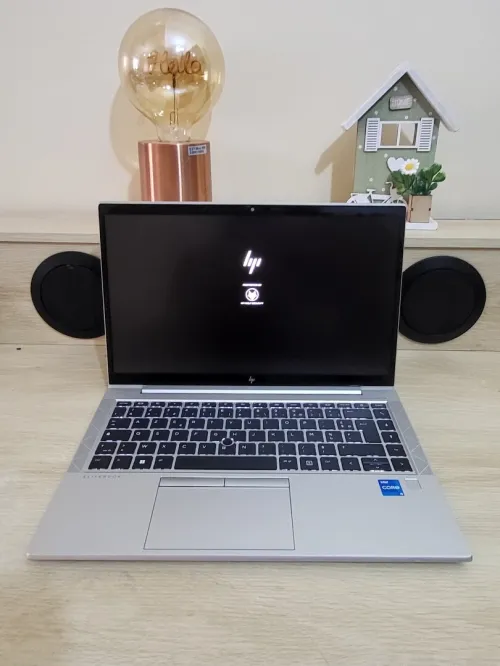 HP EliteBook 840 G8 | CORE i7 1165G7 @2.80GHz | 16GB RAM | 512GB NVMe SSD | INTEL IRIS XE GRAPHICS