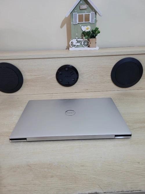 DELL XPS 9300 | CORE i7-1065G7 | 16GB RAM | 512GB NVMe SSD | INTEL IRIS XE GRAPHICS
