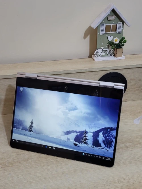HP EliteBook x360 TACTILE 2-en-1 | INTEL CORE i7 7500U | 8GB RAM | 256GB NVME SSD
