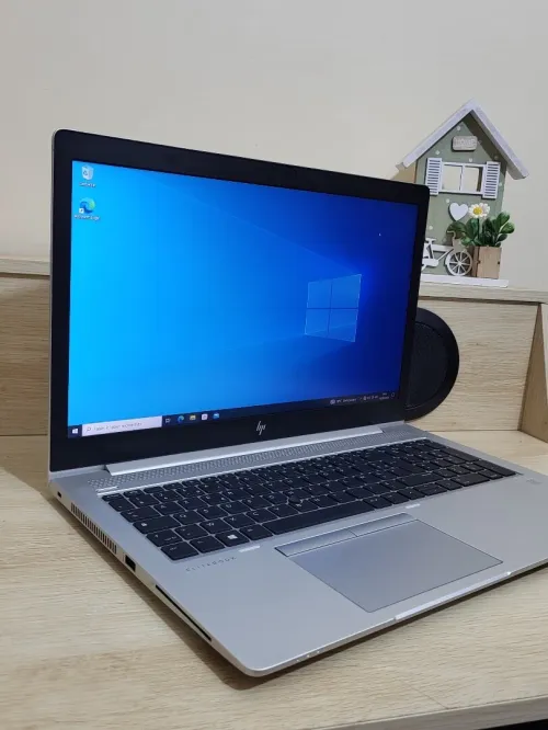 HP ELITEBOOK 755 G5 15.6'' FHD | RYZEN 7 PRO 2700U W | 16GB RAM | 512GB NVME SSD | AMD RADEON Vega