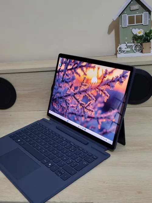 DELL LATITUDE 7350 détachable 13 TACTILE | INTEL Ultra 7 164U | 16GB RAM | 256GB NVMe SSD | INTEL GRAPHICS