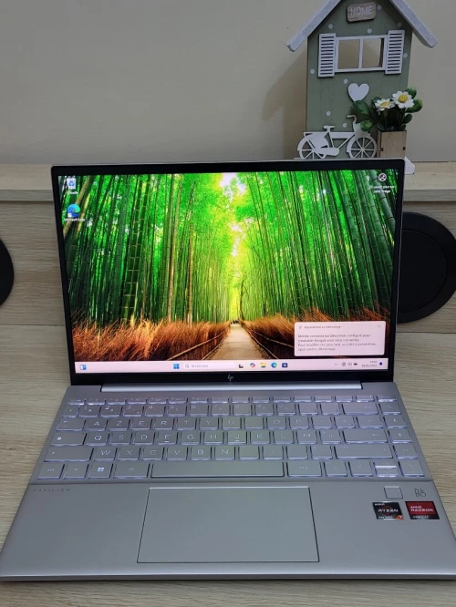 HP PAVILION Aero | RYZEN 7 PRO 7735U | 16GB RAM | 512GB SSD | AMD RADEON GRAPHICS