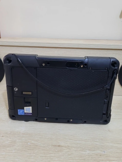 Tablette Getac TACTILE durcie étanche | INTEL ATOM X7 Z8700 @1.6GHz | 128 SSD | 4GB RAM | Win 10 Pro