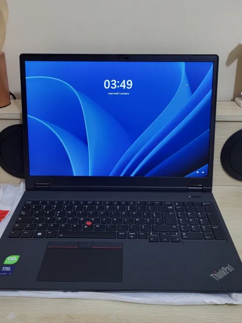THINKPAD P16v | CORE ULTRA 7-155H | RTX 2000 ADA 8GB | 32GB RAM | 1TB NVMe SSD | Workstation