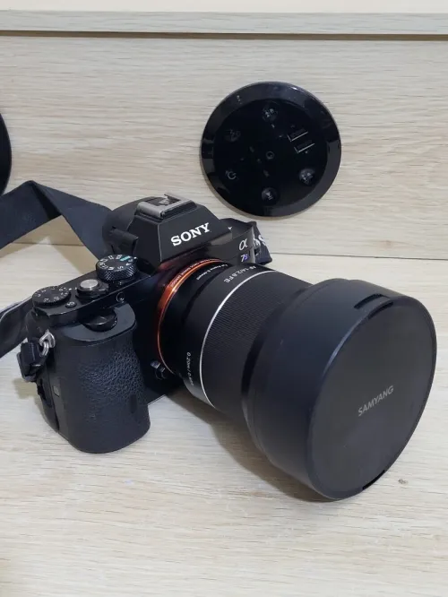 Sony Alpha 7S Hybride Plein Format Ultra vidéo 4K + Objectif Samyang AF 14mm F2.8 Full Frame