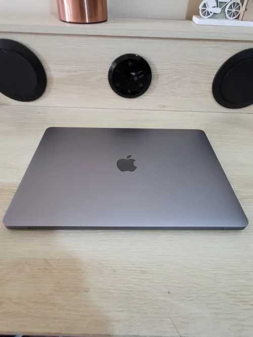 MacBook Air M1 | 8GB RAM | 256GB SSD |