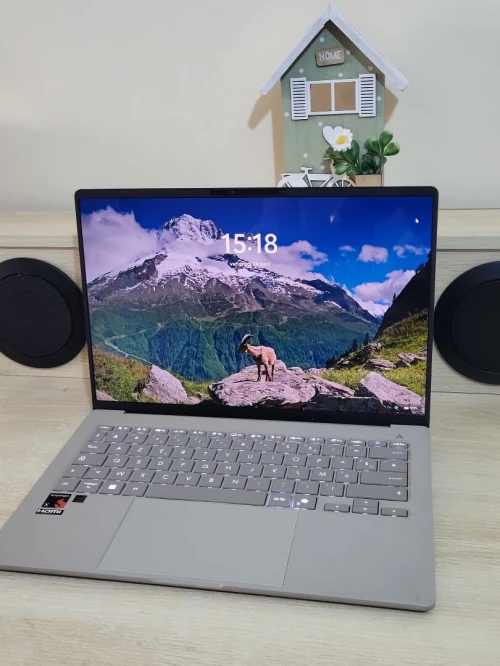 Asus ZenBook A14 14" OLED Full HD+ | Snapdragon X X1-26-100 | 16GB RAM | 512GB NVMe SSD | Qualcomm Adreno x1-45 GPU