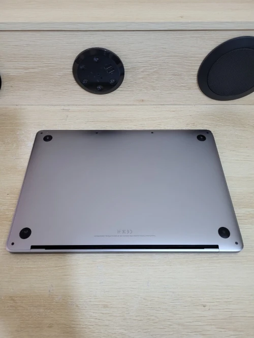 MacBook Pro Touch Bar Mid 2019 13-inch | INTEL CORE I5 QUATRE COEURS | 8GB RAM | 128GB SSD