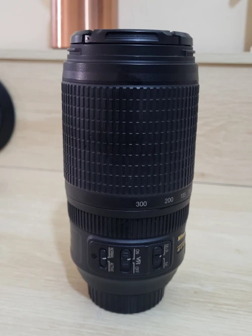Nikon Nikkor AF-S 70-300 f/4.5-5.6 G ED-IF VR téléobjectif doté de la mise au point la plus rapide 