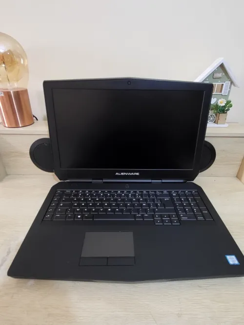 GAMING DELL Alienware 17 | CORE i7-6700HQ | NVIDIA GTX GeForce 980M 8GB | 16GB RAM | 1TB SSD