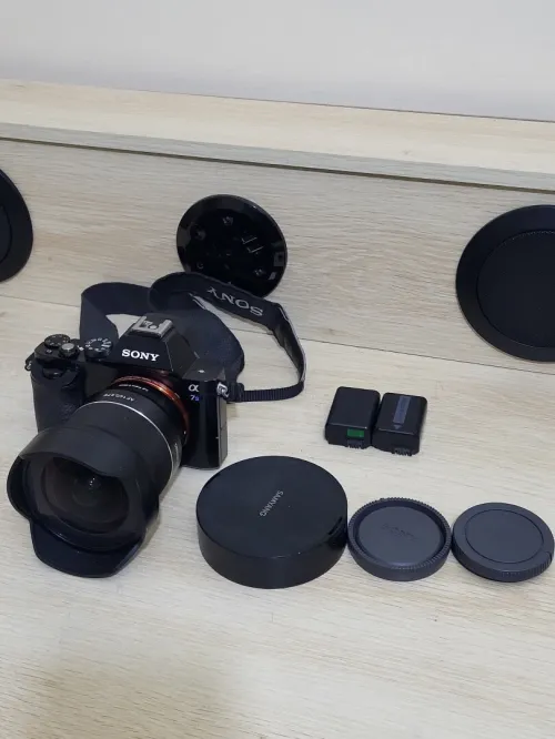 Sony Alpha 7S Hybride Plein Format Ultra vidéo 4K + Objectif Samyang AF 14mm F2.8 Full Frame