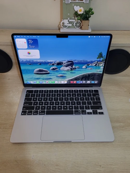 MacBook Air M4 2024 Argent | PUCE M4 8 CORE | GPU 10 CORE | 16GB RAM | 512GB SSD | CYCLES 95 | CAPACITÉ BATTERIE 100%