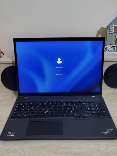 LENOVO THINKPAD P16S GEN 2 | RYZEN 7 PRO 7840U w| 32GB RAM | 512GB SSD | RADEON 780M GRAPHICS 4GB