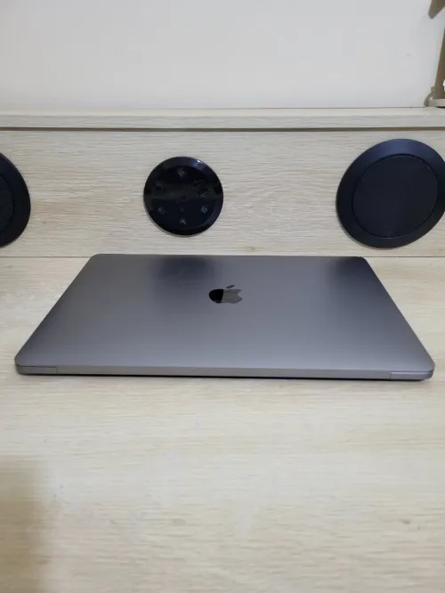 MacBook Pro M1 Gris Sideral | CPU M1 8C | 8GB RAM | 512GB SSD | COMPTAGE CYCLES 127 | MDM BYPASSED