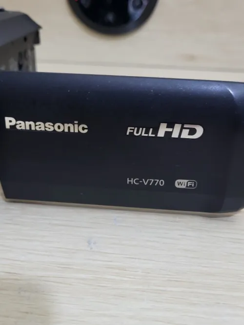 CAMERA PANASONIC HC-V770 Caméra Full HD WiFi NFC 