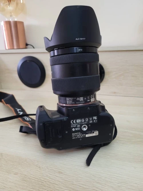 SONY Alpha DSLR-A230 Reflex + Objectif Sony A DT 16-50mm f/2.8 SSM