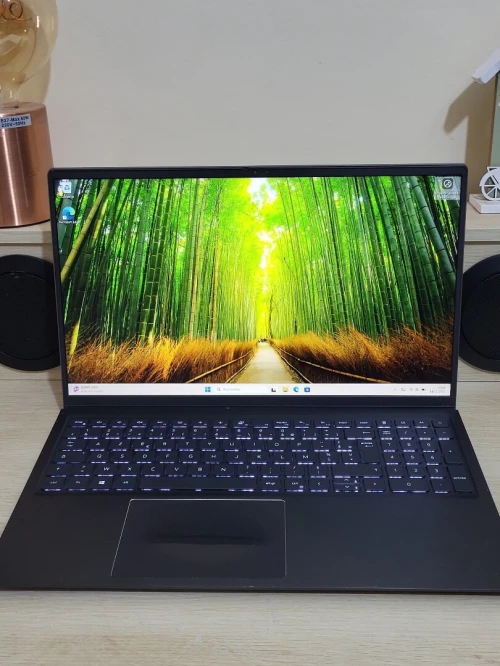 DELL VOSTRO 15.6'' FHD | CORE i5-11300H | 8GB RAM | 256GB NVMe SSD | INTEL IRIS XE