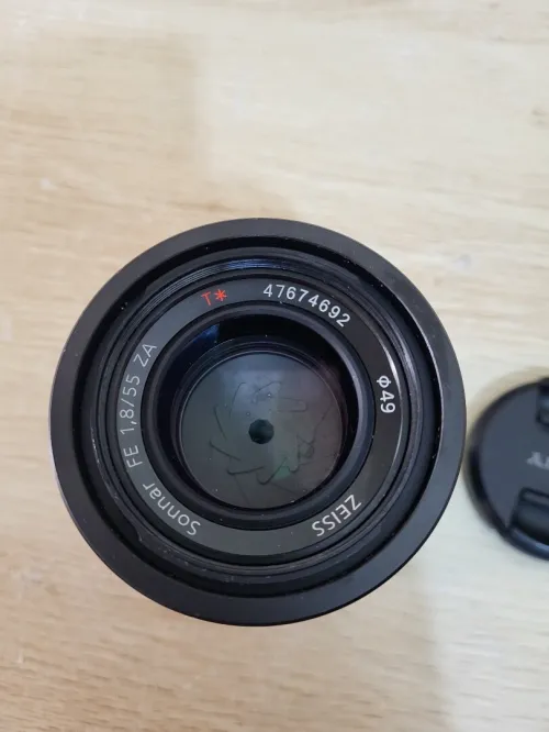 Objectif Sony FE 55mm F/1.8 ZEISS Sonnar T*
