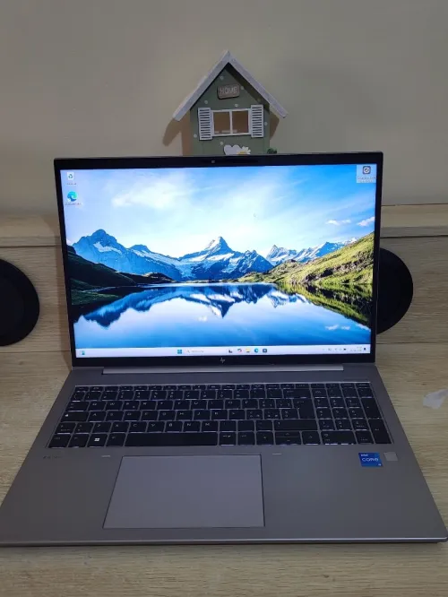 HP ZBook Firefly 16 G9 Workstation | CORE i5-1235U | NVIDIA T550 4GB | 16 RAM | 512GB NVMe SSD