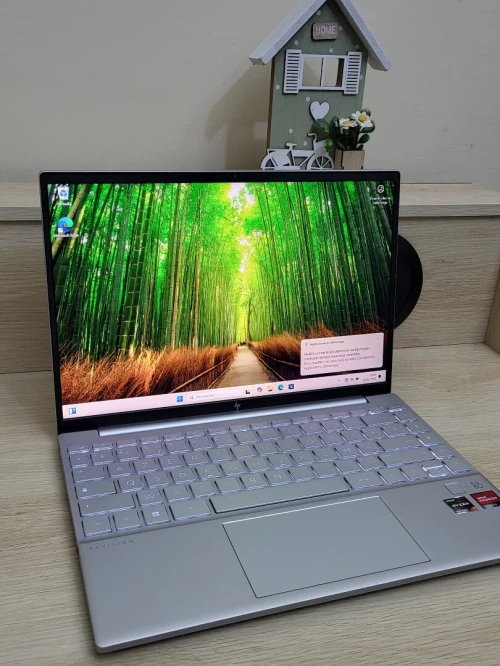 HP PAVILION Aero | RYZEN 7 PRO 7735U | 16GB RAM | 512GB SSD | AMD RADEON GRAPHICS