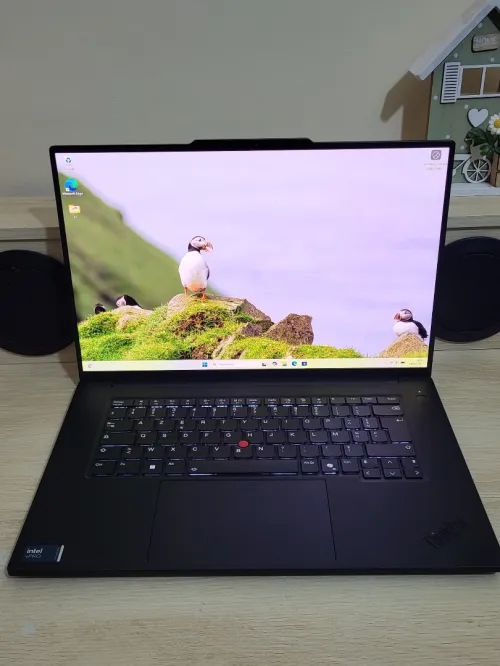 IA THINKPAD P1 | OLED UHD 4K TACTLE | CORE ULTRA 9-185H vPro | NVIDIA RTX 4070 8GB | 32GB RAM | 1TB NVMe | Workstation