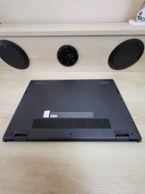 DELL VOSTRO 15.6'' FHD | RYZEN 5 5500U | 8GB RAM | 512GB SSD | AMD RADEON GRAPHICS
