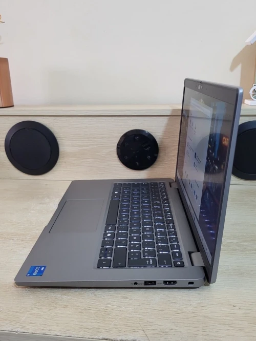DELL LATITUDE 5450 | 2025 | INTEL 13EME GEN CORE i5 1345U | 32GB RAM | 256GB NVME SSD | INTEL Iris Xe GRAPHICS