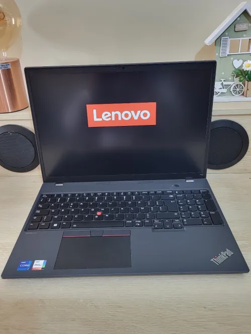 Thinkpad T16 GEN 2 16'' FHD | CORE i7 1355U | 32GB RAM | 1TB NVMe SSD | INTEL IRIS XE GRAPHICS