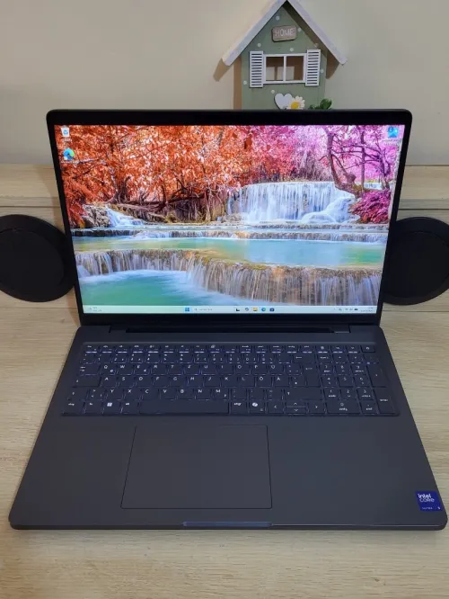 Dell Pro Max 16 | CORE Ultra 5 235H | INTEL Arc Pro 140T GPU 16GB | 32GB RAM | 1TB NVMe