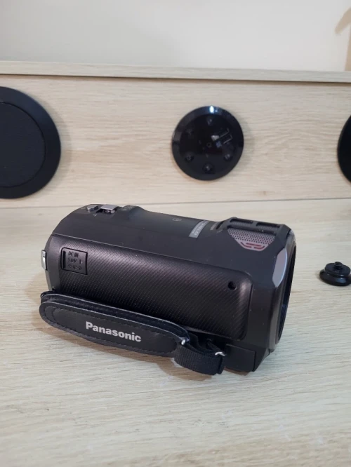 CAMERA PANASONIC HC-V770 Caméra Full HD WiFi NFC 
