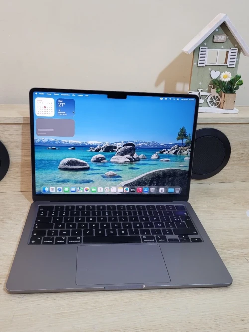 MacBook Air M2 2023 | PUCE M2 8 CPU | GPU 10 COEURS | 8GB RAM | 256GB SSD | CYCLES 67 | MDM BYPASSED