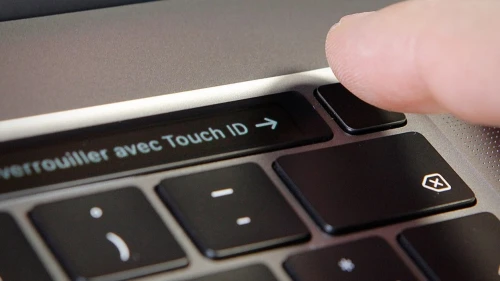 MacBook Pro 16" 2019 | CORE i7 | 16GB RAM | AMD RADEON PRO 5300M 4GB | 512GB SSD |GAMME Workstation