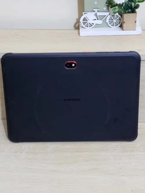 SAMSUNG Galaxy Tab ACTIVE4 Pro | 5G | 10 POUCES | 64GB | étanche | puce rapide vous permet d'utiliser tous vos jeux et services de streaming en toute fluidité.
